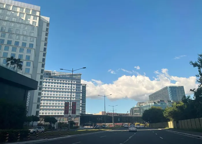 شقة Gentry Manor Wifi Tv&balcony View Near Okada Naia مانيلا